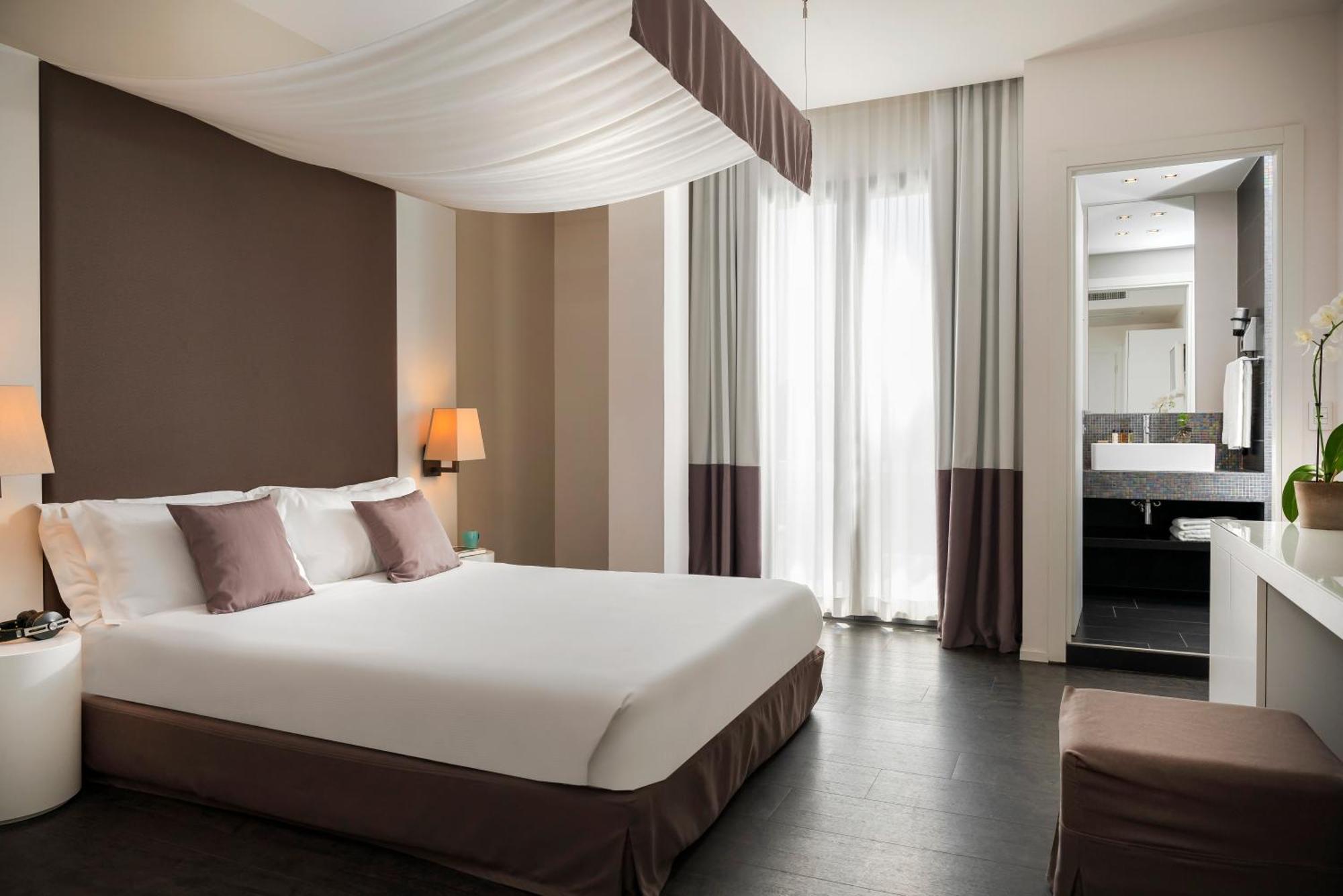 Hotel Ines Каттолика Экстерьер фото
